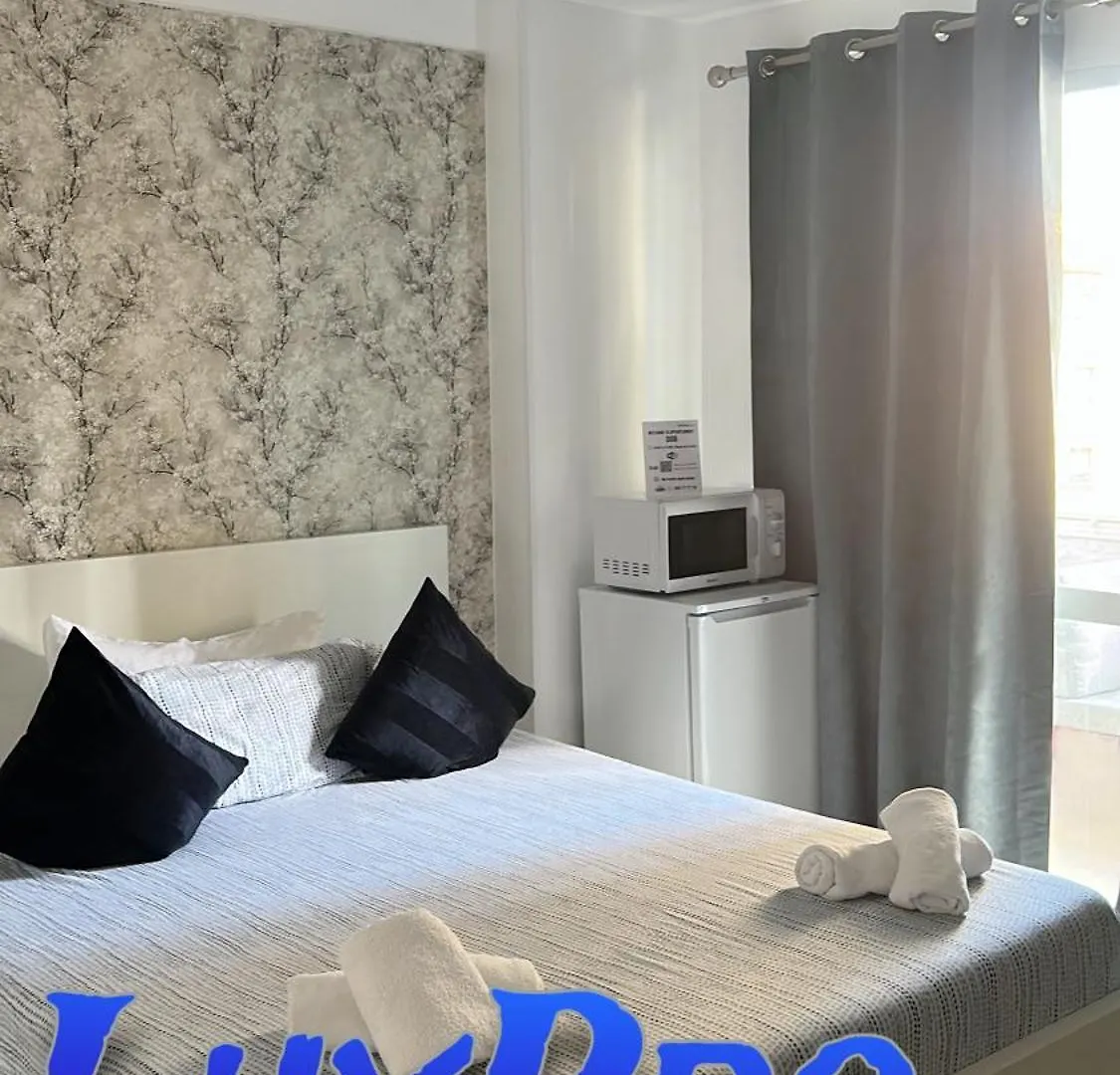 Lägenhet Luxpro Suite - Torremolinos City