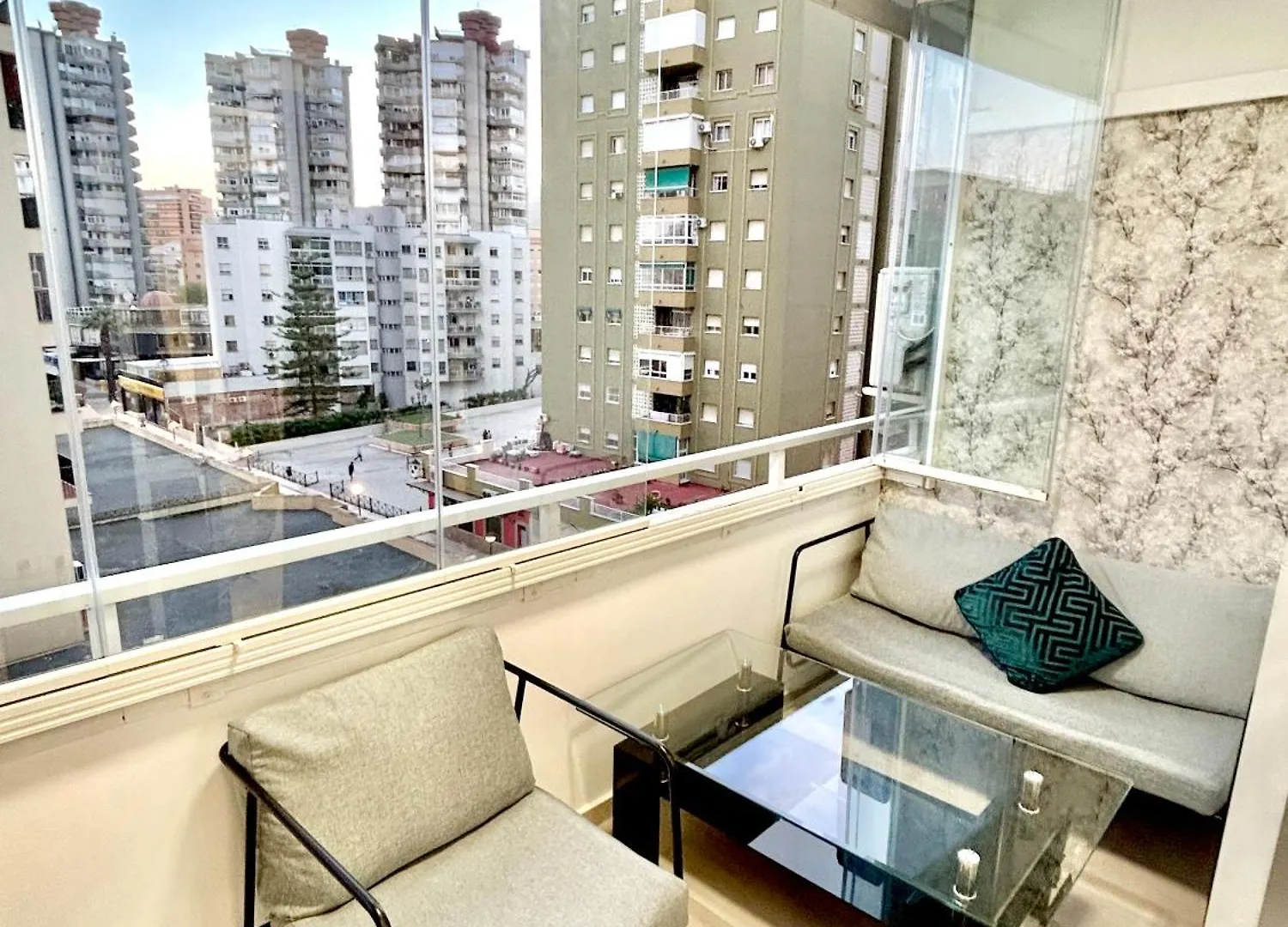 Luxpro Suite - Torremolinos City Lägenhet
